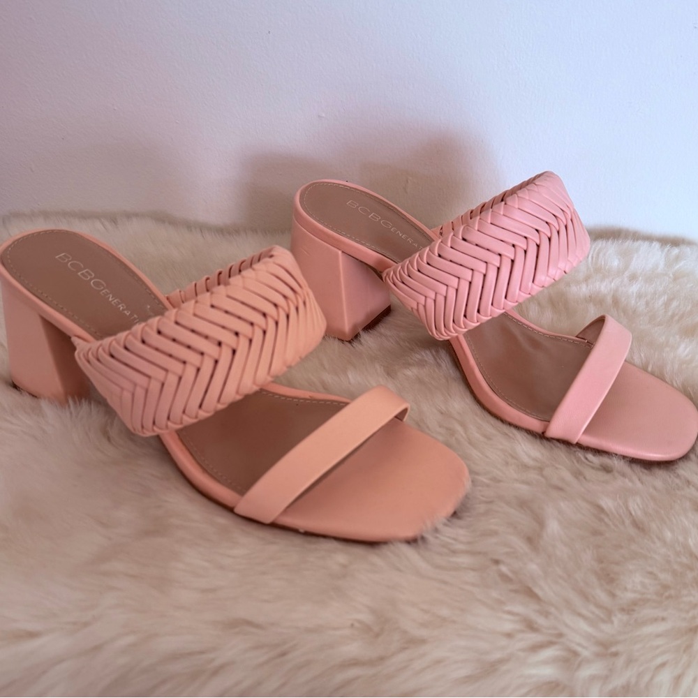 NWOT BCBGeneration Pink Women's Chunky Heeled Sandals